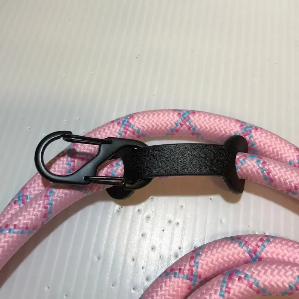 NWT Pink Blue Dog Leash 46 Inches